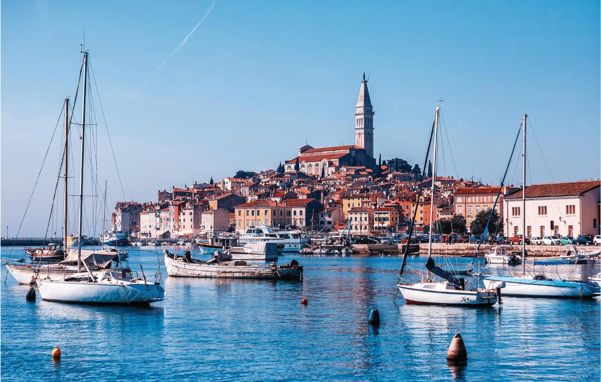 1 Bedroom Lovely Apartment In Rovinj Buitenkant foto